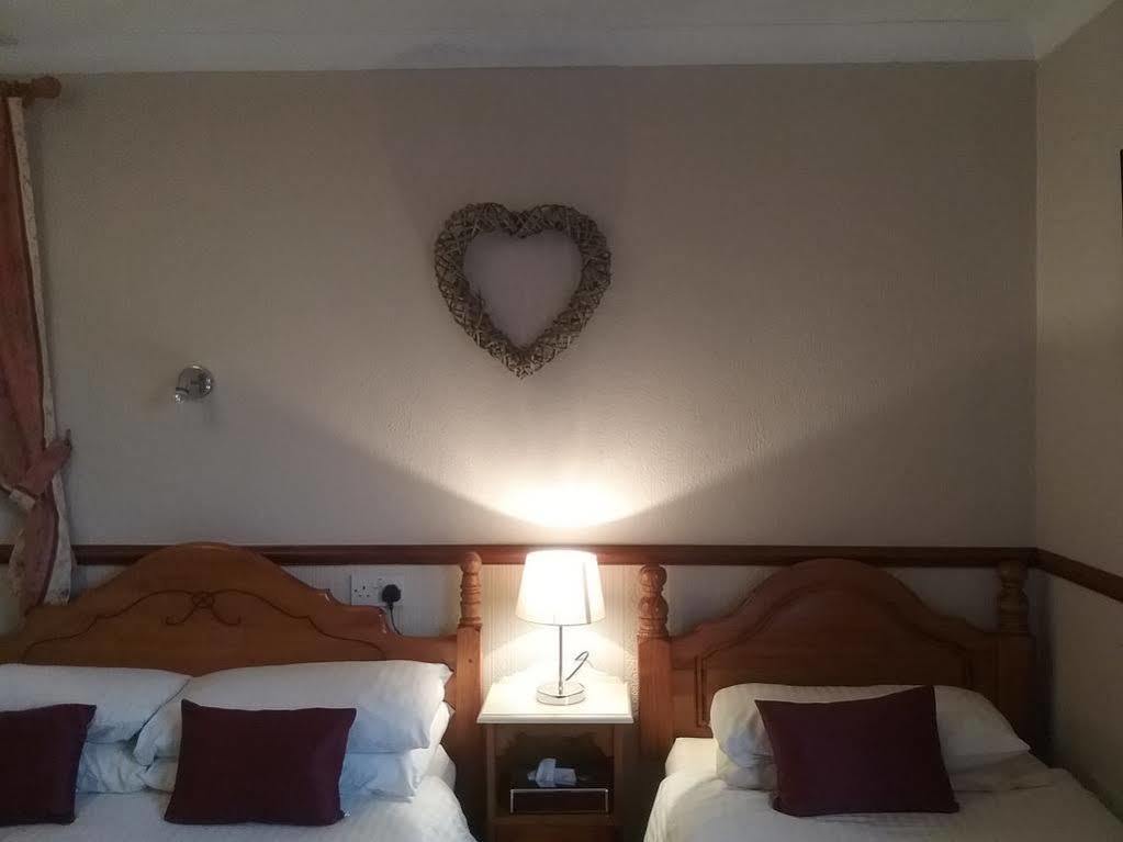 The Gower Hotel Сондърсфут Екстериор снимка